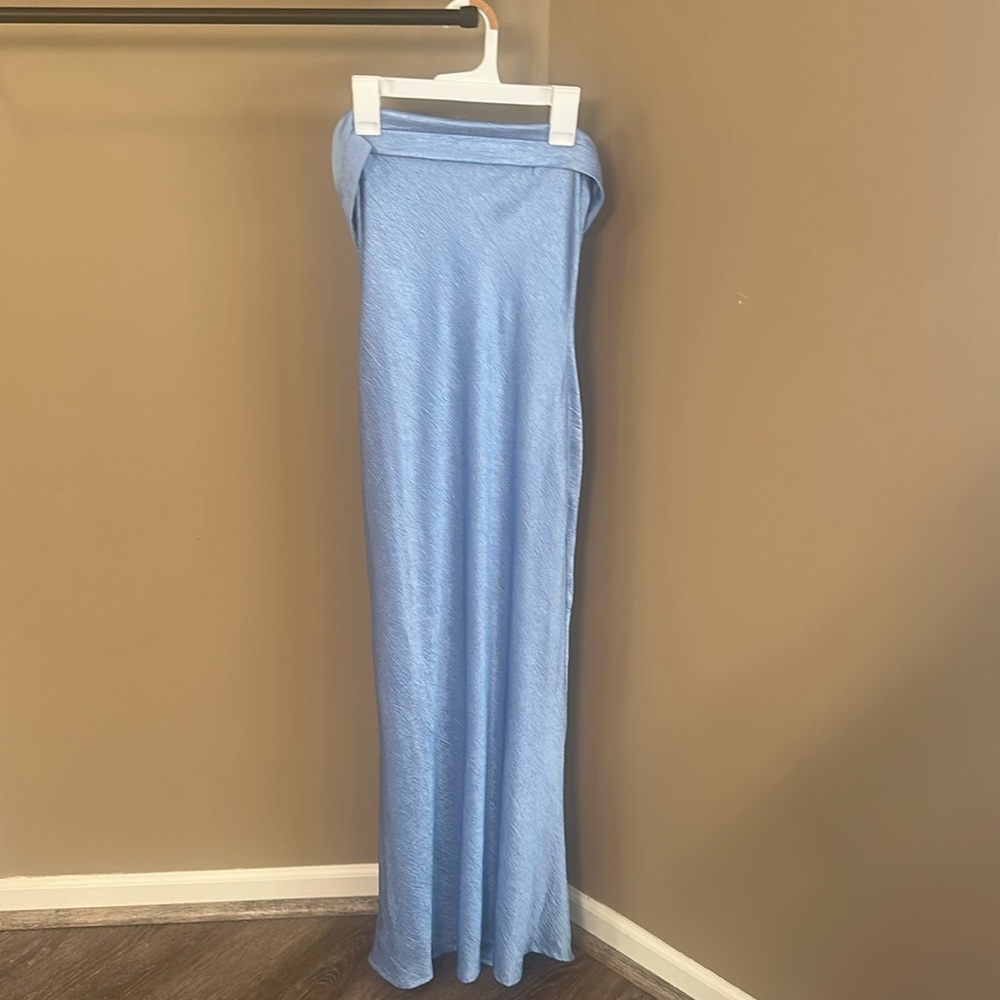 RUNWAY midi strapless light blue dress size S